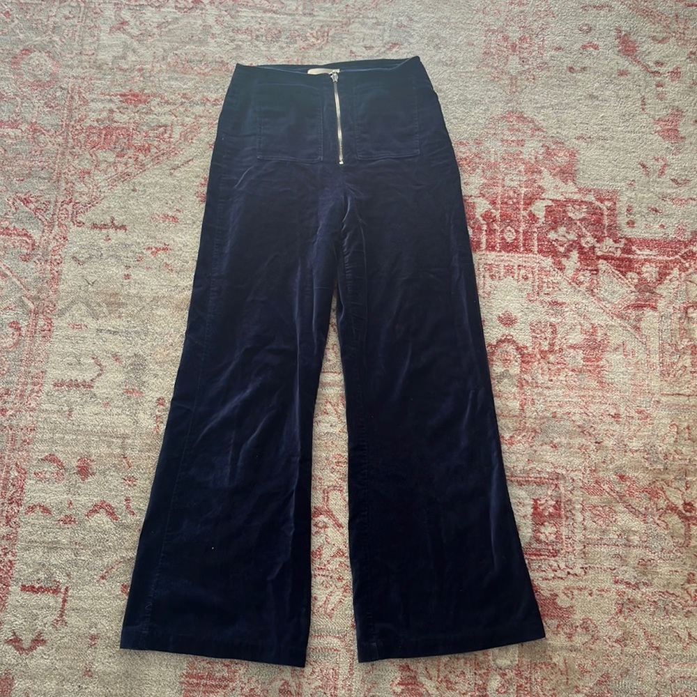 Adorable Paloma wool velvet navy pants! 💙